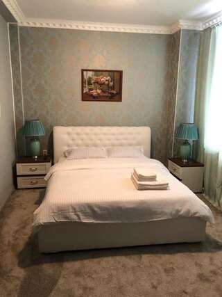 Отели типа «постель и завтрак» Villa Platinvm Предял Роскошный трехместный номер-1